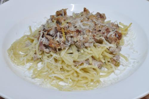 Špagety zapečené  s mletým masem a šunkou  – Snadné Itálie recept, zvládnete za 30 - 45 minut